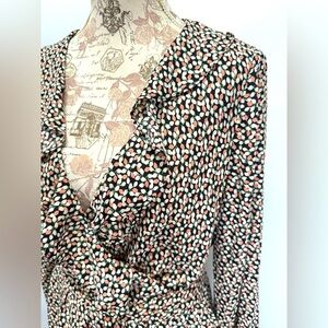 MAX STUDIO Black pink white floral print surplice tie waist top size L